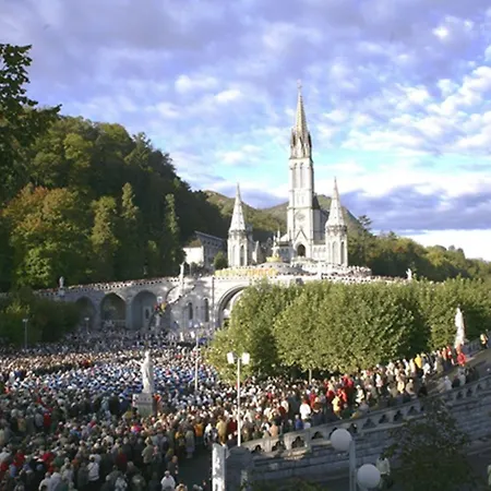 Angelic Hotel Lourdes